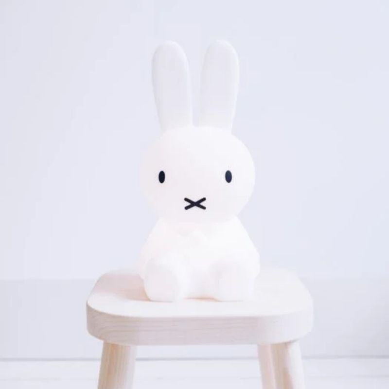 Frendorf | Hasen Dekorationsfigur | Ikonisches Figuren Design