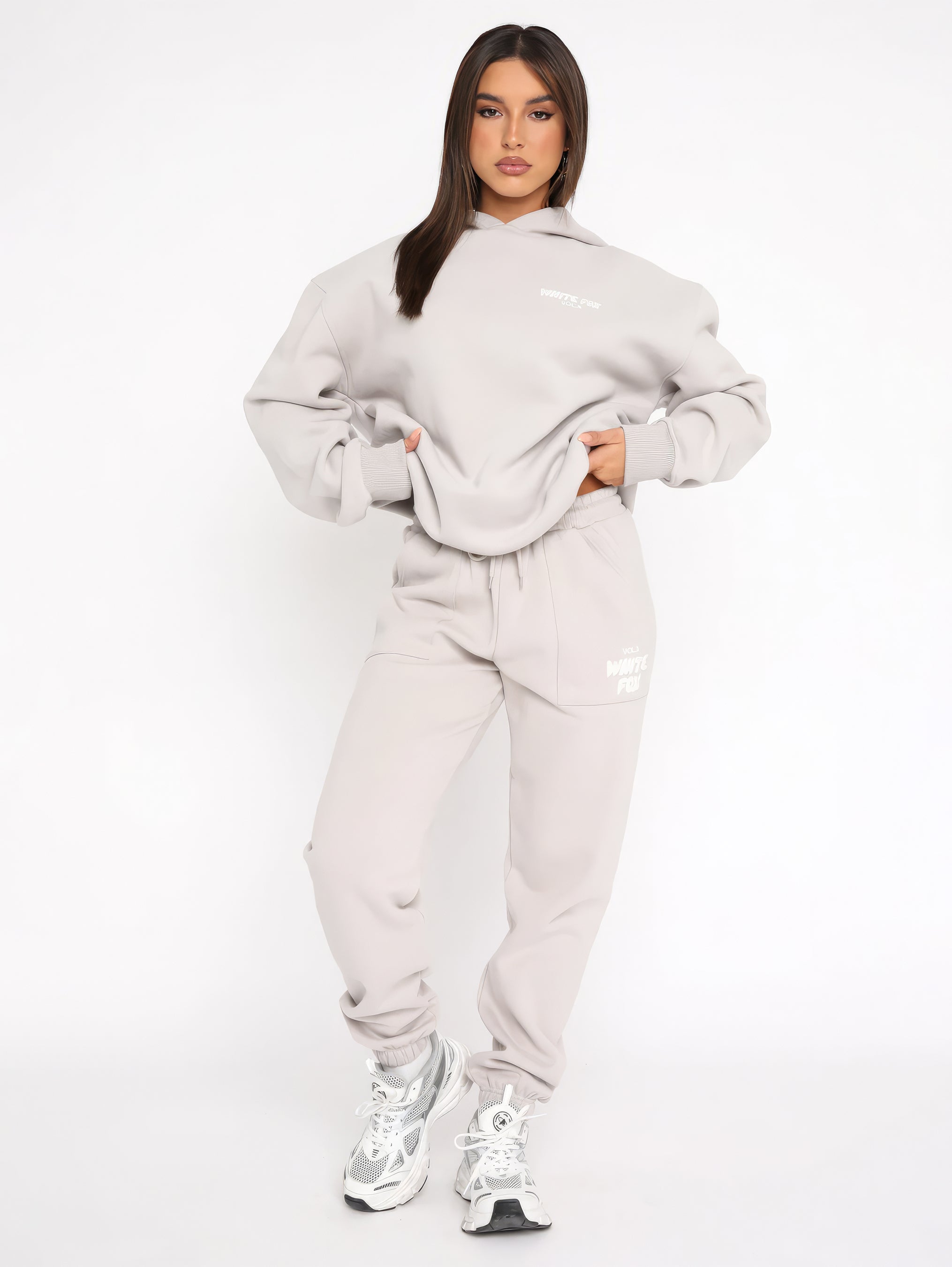 Vanio | Damen WhiteFox Trainingsanzug mit Kapuze