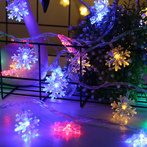 LED Weihnachtsbeleuchtung mit Schneeflocken – Warmweiß oder Buntes Licht für Innen & Außen