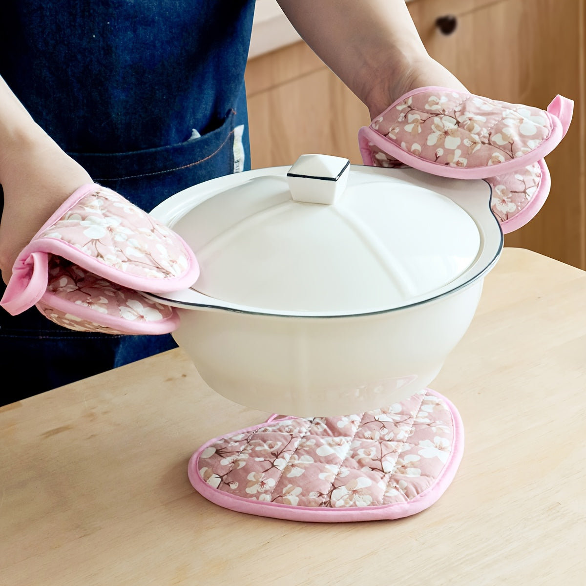 KeukenHart Hitzebeständige Topflappen-Set – Dekorative Herzförmige GripPads