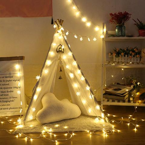 LED Weihnachtsbeleuchtung mit Schneeflocken – Warmweiß oder Buntes Licht für Innen & Außen