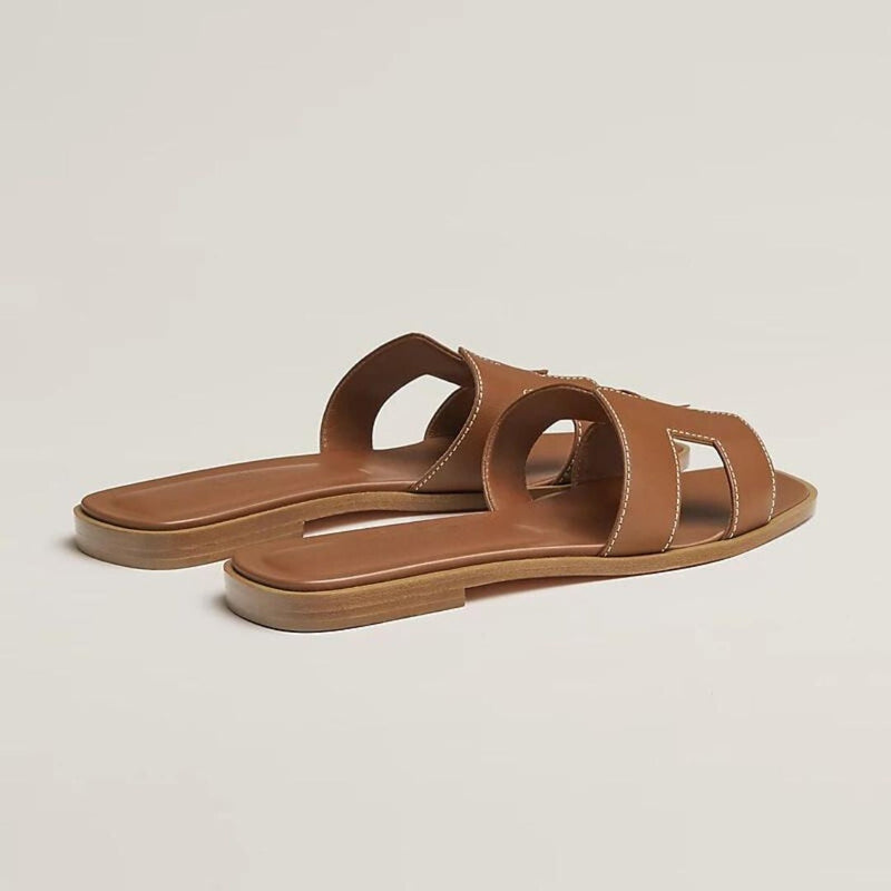 Margot – Flache Sandalen mit Riemen und rutschfester Sohle