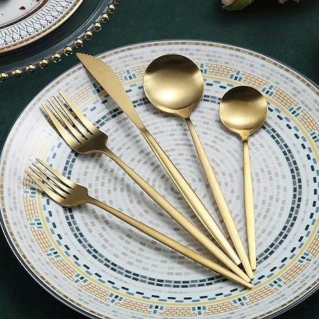Minimalistisches Besteck aus Edelstahl – Eleganz im schlichten Design