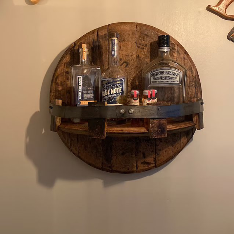 Sandsberg | Whiskeyfass Wandregal | Rustikales Massivholz-Design | Rund