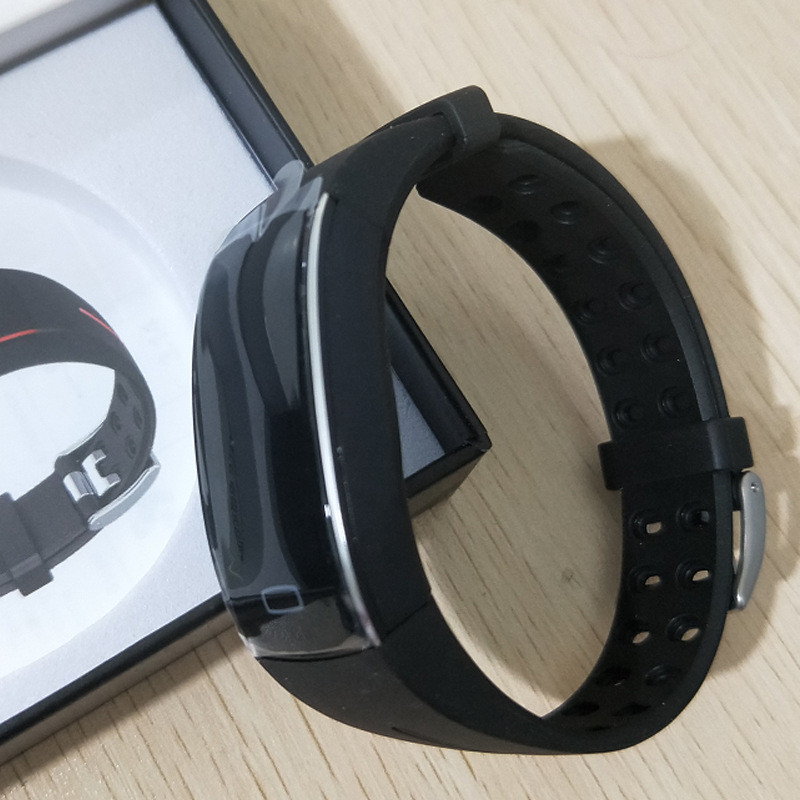 Blutdruck Smartwatch und Herzfrequenzmonitor