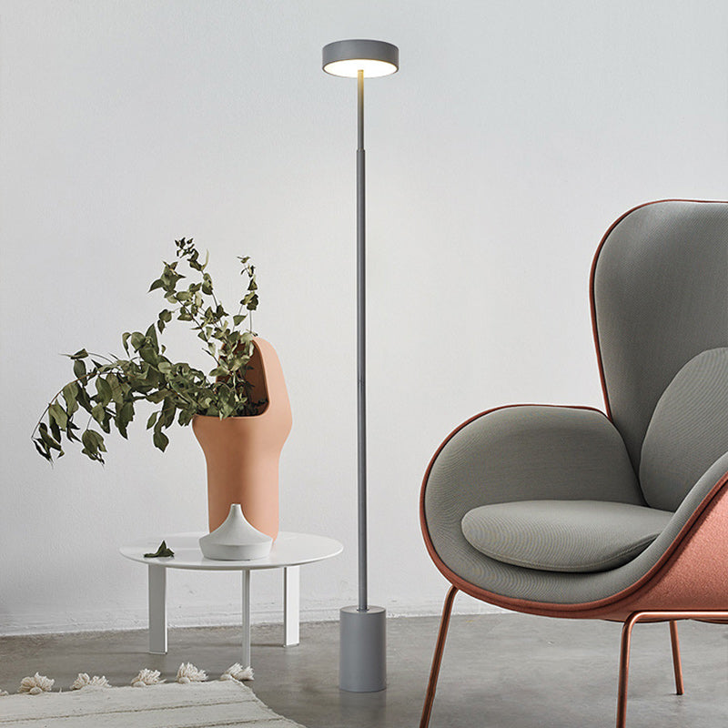 Zeitgenössische Skandinavische Runde Eisen LED Stehlampe Für Schlafzimmer