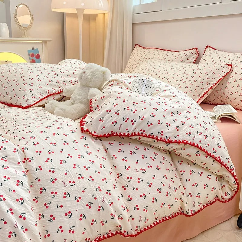 Bettwäsche Set Kirschblüte und Erdbeeren – Verschiedene Größen