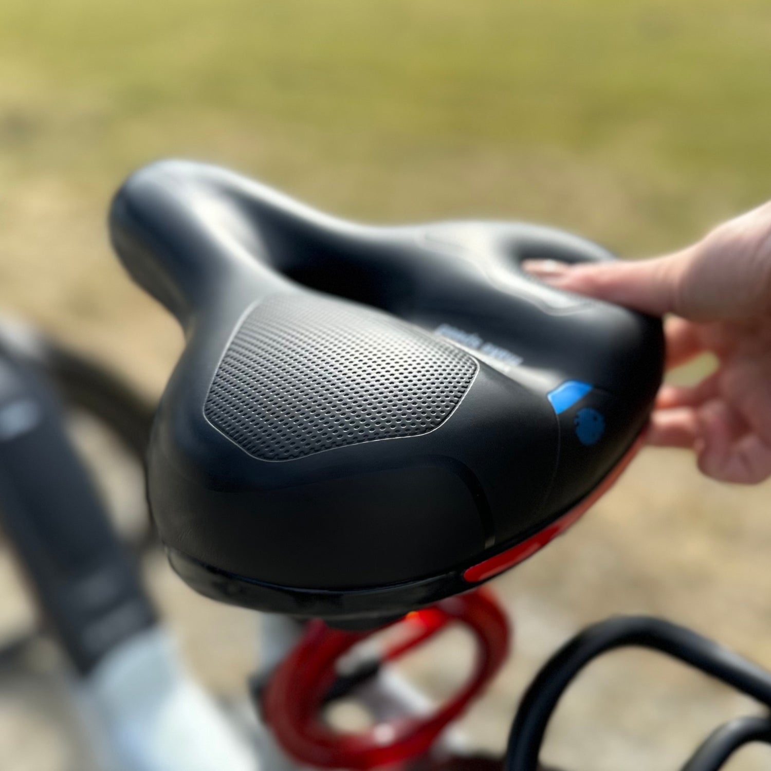 Sandsberg | CloudComfort Pro Fahrradsattel | Druckentlastender Memory-Schaum | Schwarz