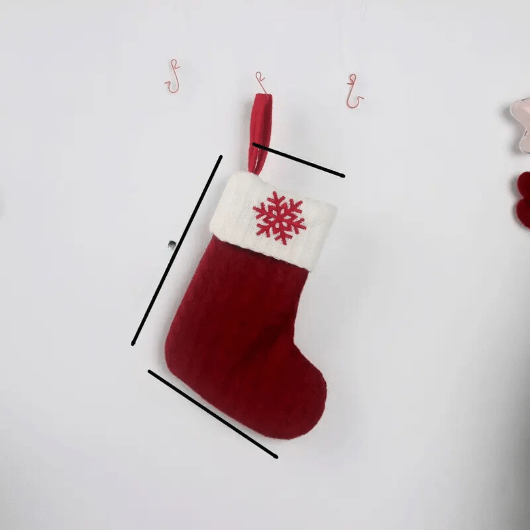 Weihnachtsstrumpf mit Initial – Personalisierter Weihnachtsstrumpf für Weihnachtsdekoration