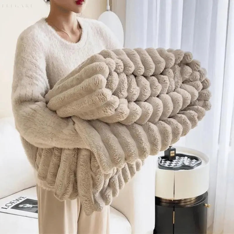 ComfortCuddle | Plüschige & Gemütliche Fleece-Decke