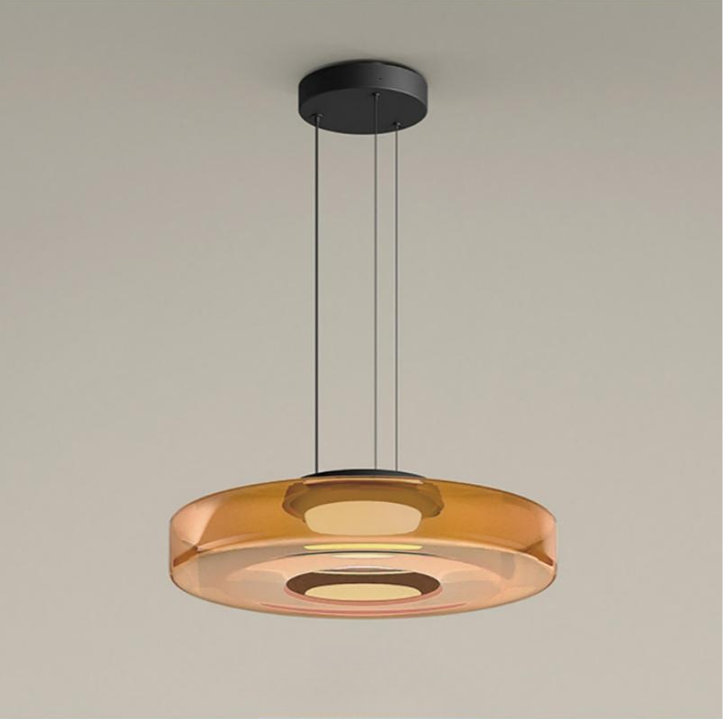 Glas Pendelleuchte im Bauhaus-Stil
