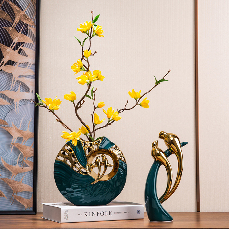 FormaLuxe Keramische Skulptur – Handgefertigte moderne Dekoration