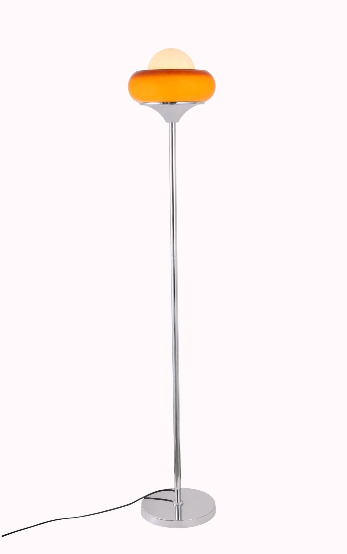 Elke Egg Tart Stehlampe – Verspielte Designlampe mit einzigartiger Formgebung