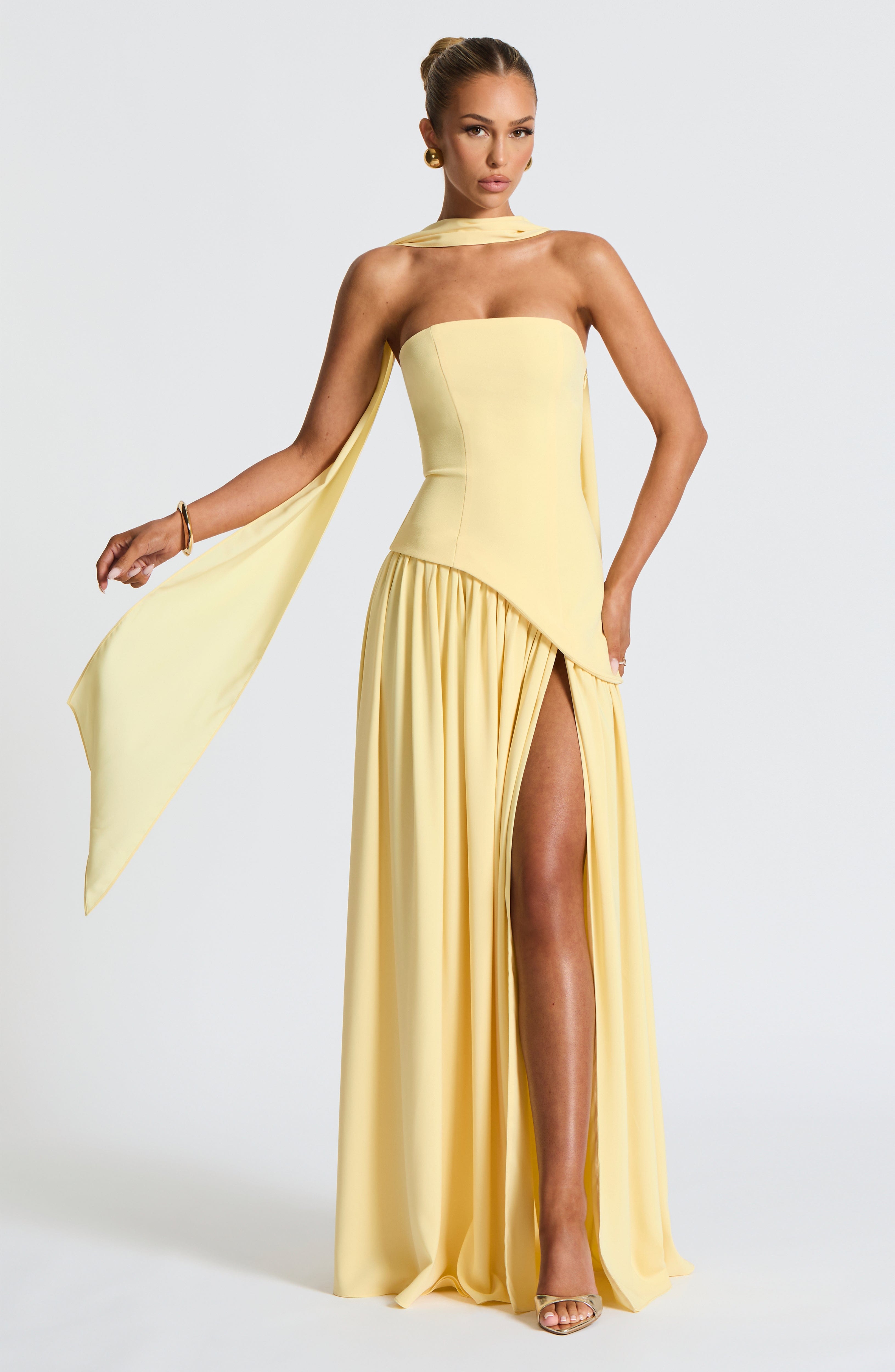 Tessa Luxe Maxikleid | Lässige, trägerlose Eleganz für jeden Anlass
