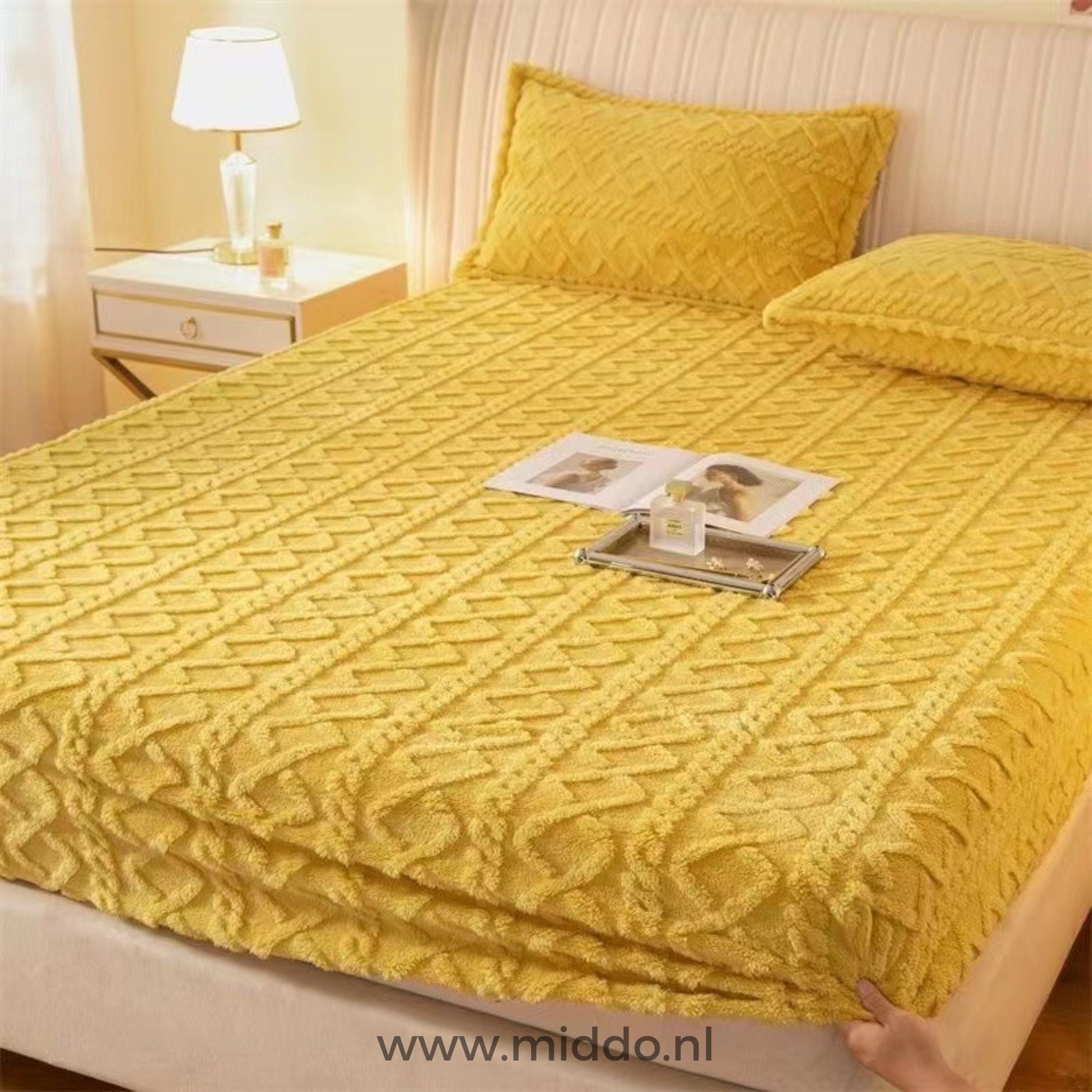 FleeceDream Spannbettlaken Set | Super bequem und weich mit gratis Kissenbezügen!