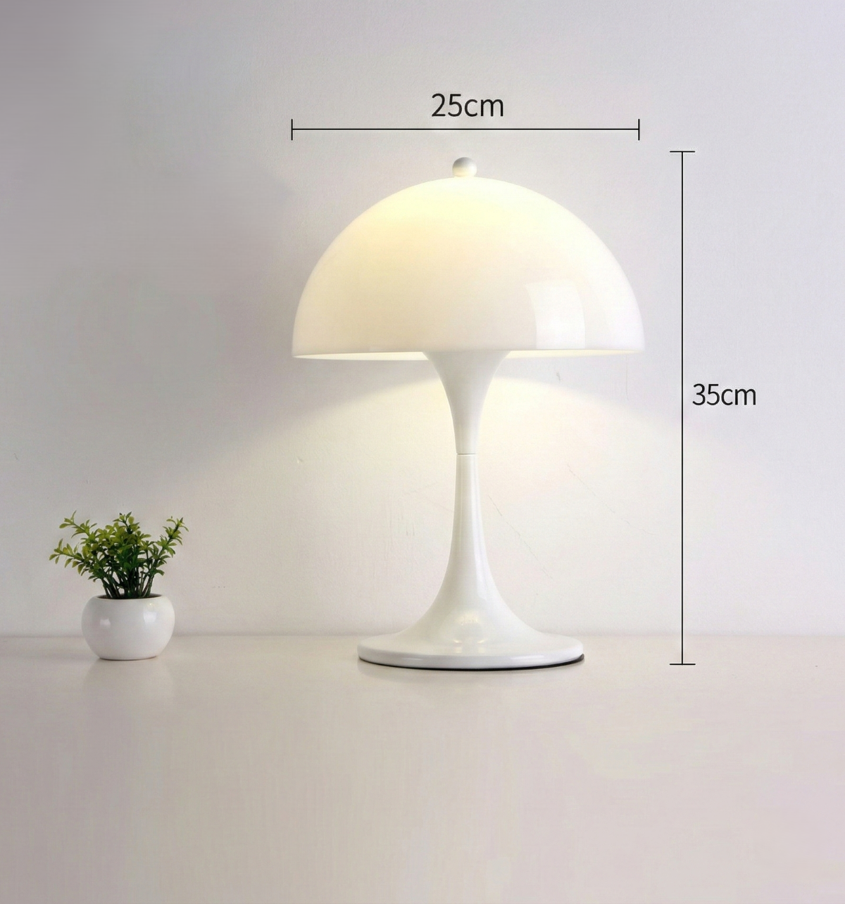 Panthella Tischlampe – Mid-Century Champignon Tischlampe mit Sanfter Lichtverteilung