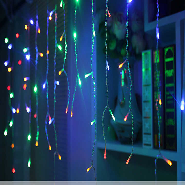 LED Weihnachtsbeleuchtung mit Eiszapfen und Sternenhimmel – Lichtvorhang für Außen