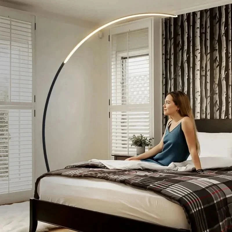 Moderne Gebogene Stehlampe – Elegante Bogenlampe für Wohnzimmer und Schlafzimmer