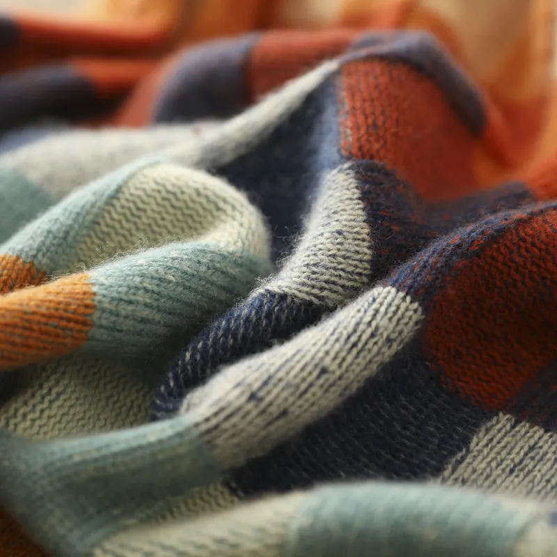 CashLoom Kaschmirpullover – Patchwork Damenpullover mit Rollkragen und nachhaltigem Design