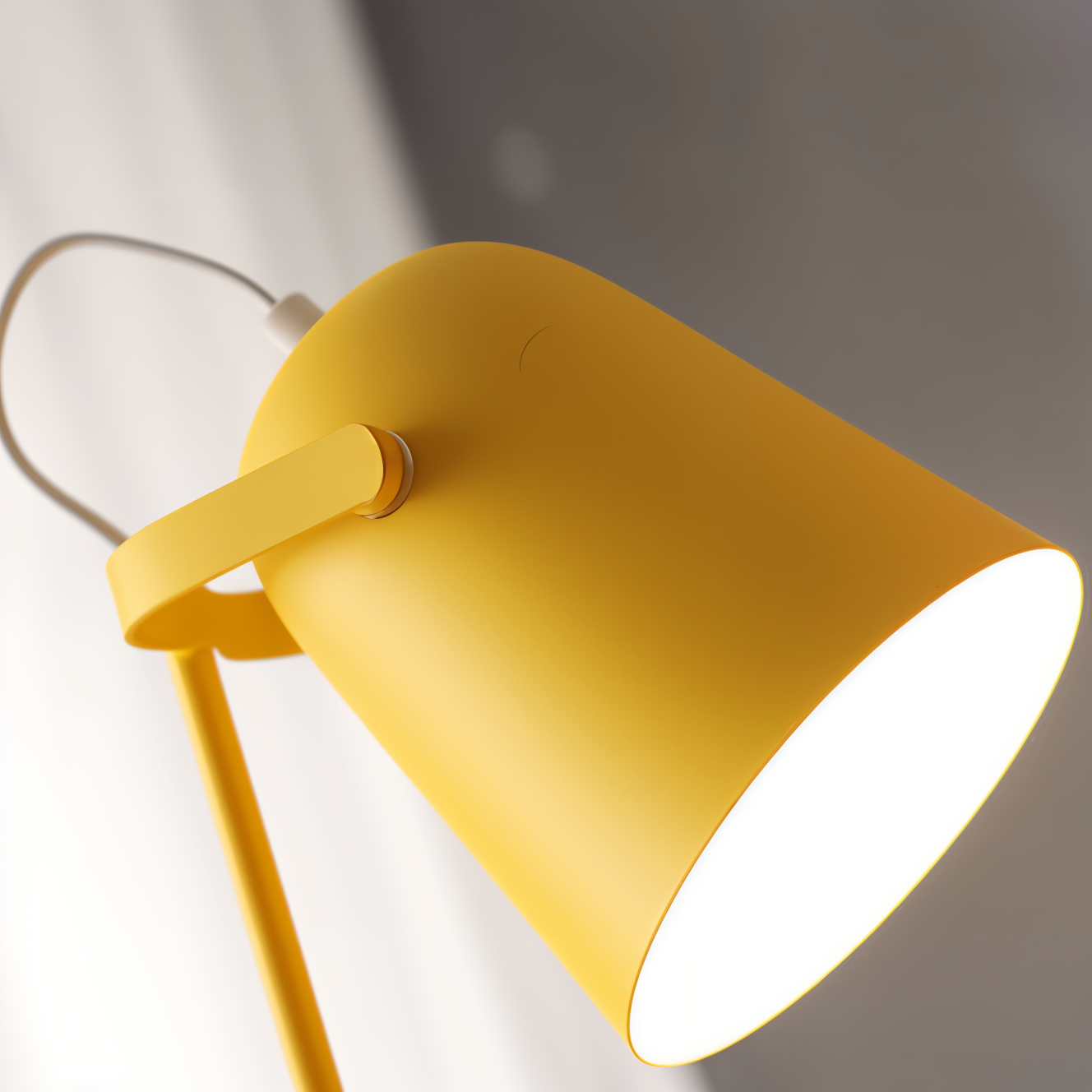 Frendorf | Macaron Tischlampe - Nordische gelbe Schreibtischlampe - Verstellbare Lampe