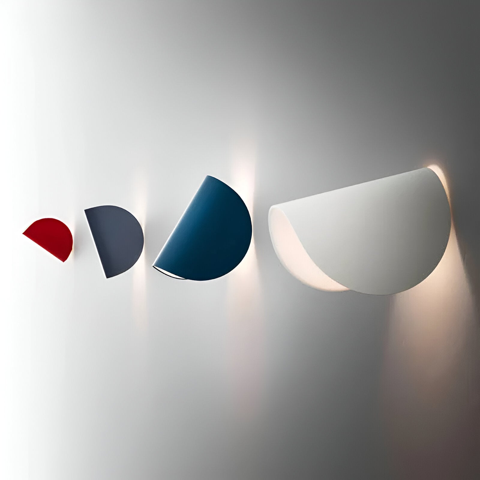 Wandleuchte Drehbar - Metall - Curve Design - Perfekt für jedes Zimmer