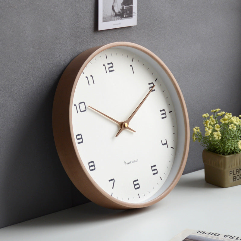 Minimalistische Analoge Wanduhr für Moderne Innenräume