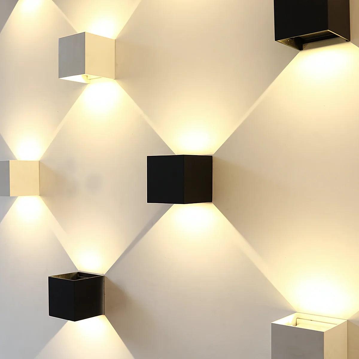 LuxeLumen Wasserdichte Wandleuchte | Verstellbarer Abstrahlwinkel für optimale Beleuchtung