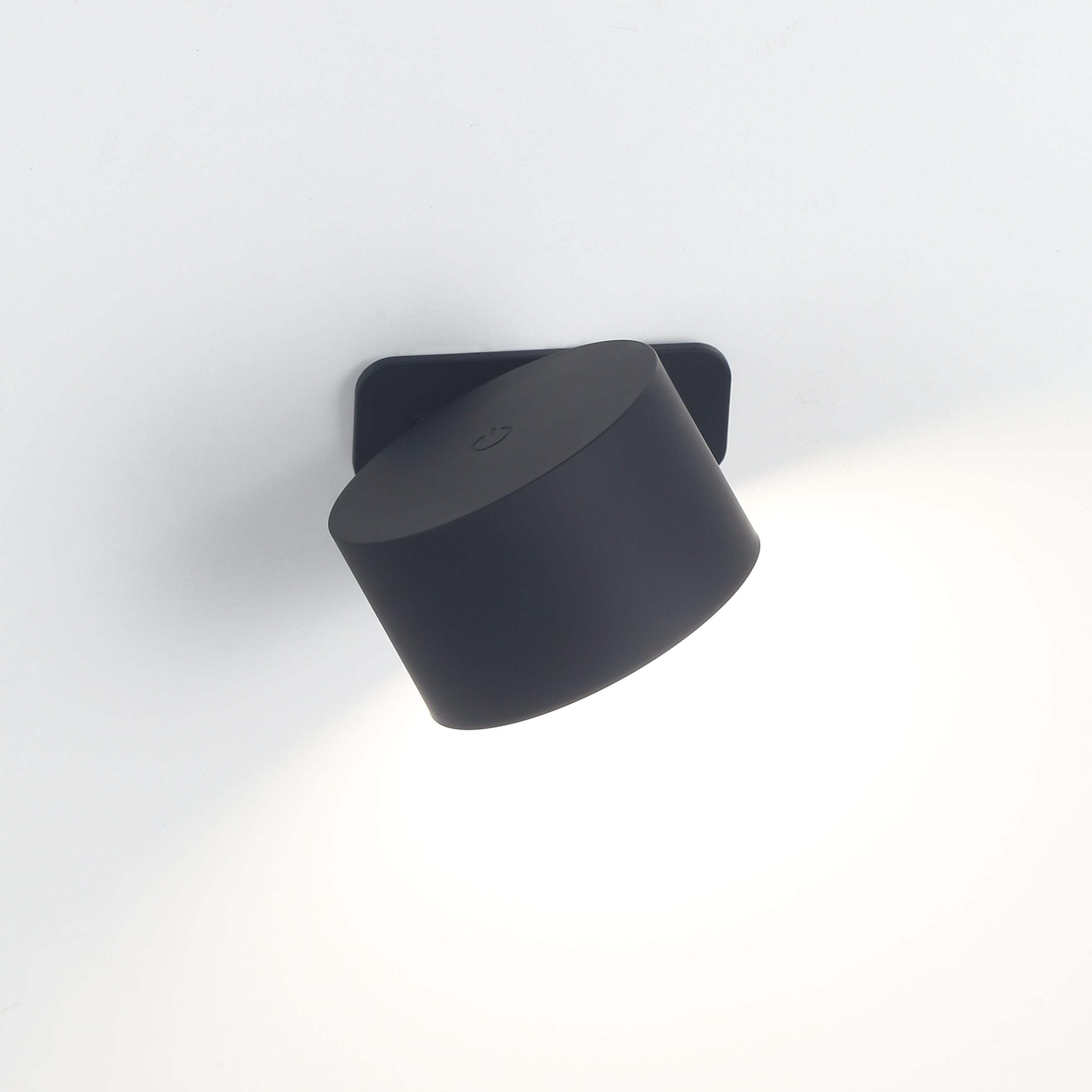 Ticky Magnetische Wandlampe Schwarz
