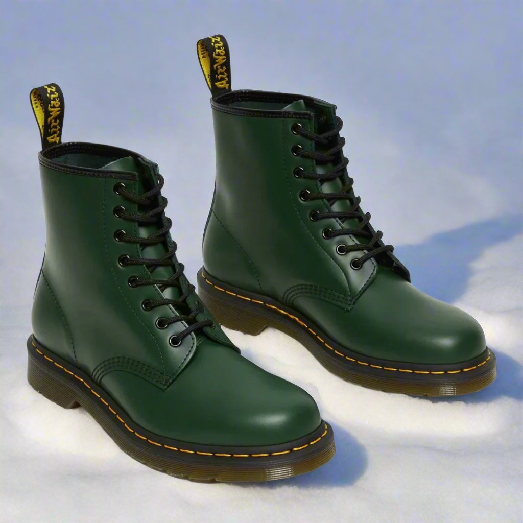Trendige Kampfstiefel im klassischen Design