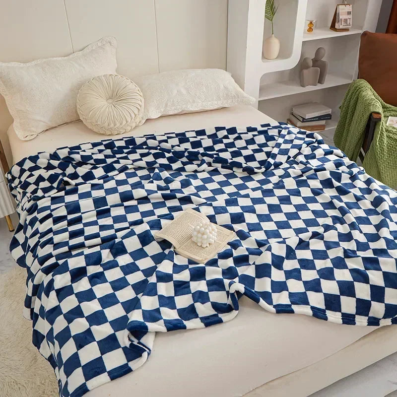 Karierte Decke – Weiches Plaid mit Karomuster für Sofa und Bett