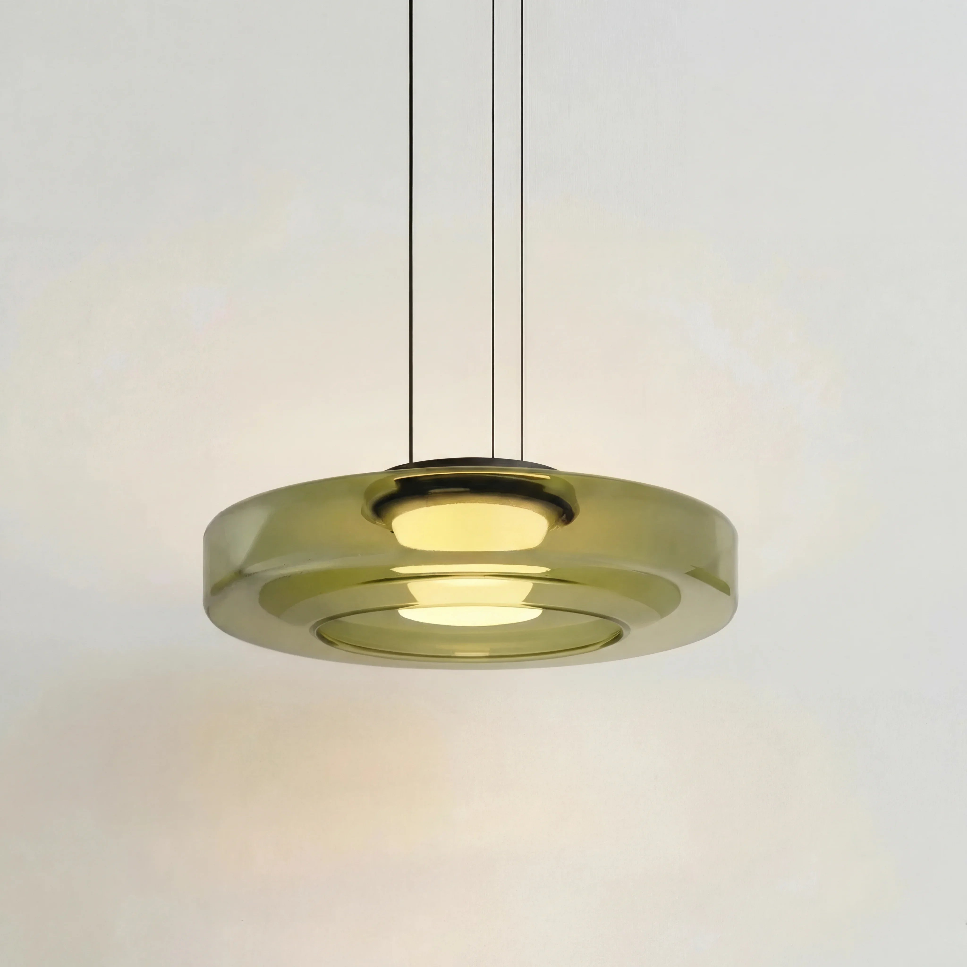 Jonas Kreative Glas Pendelleuchte