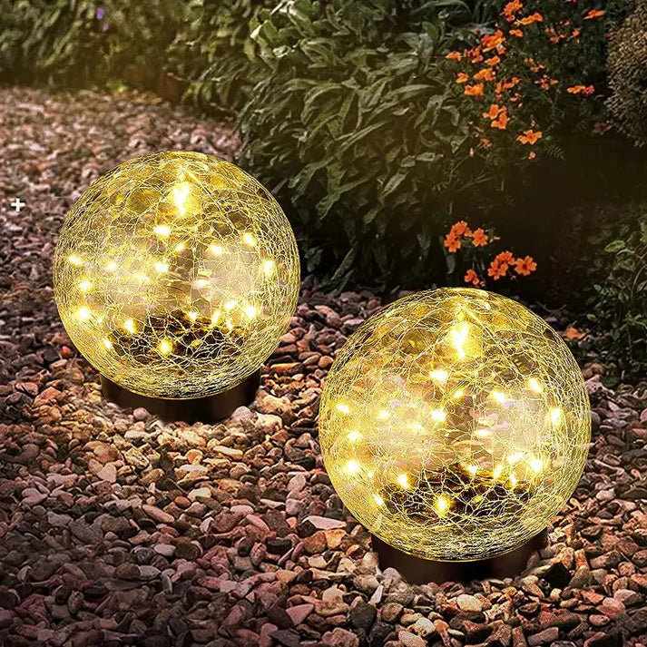 LuminaraBeam | Solarbetriebene Gartenkugel-Lampe im eleganten Design