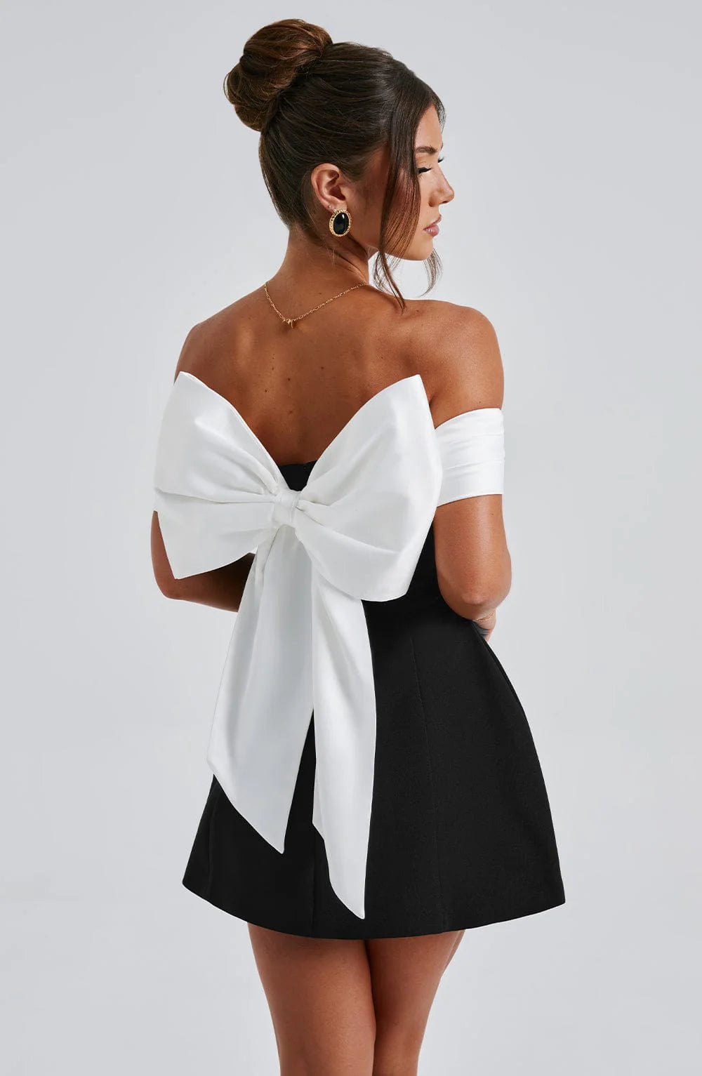 NoirElegance Abend-Minikleid | Ein schickes und vielseitiges Kleid für unvergessliche Abende