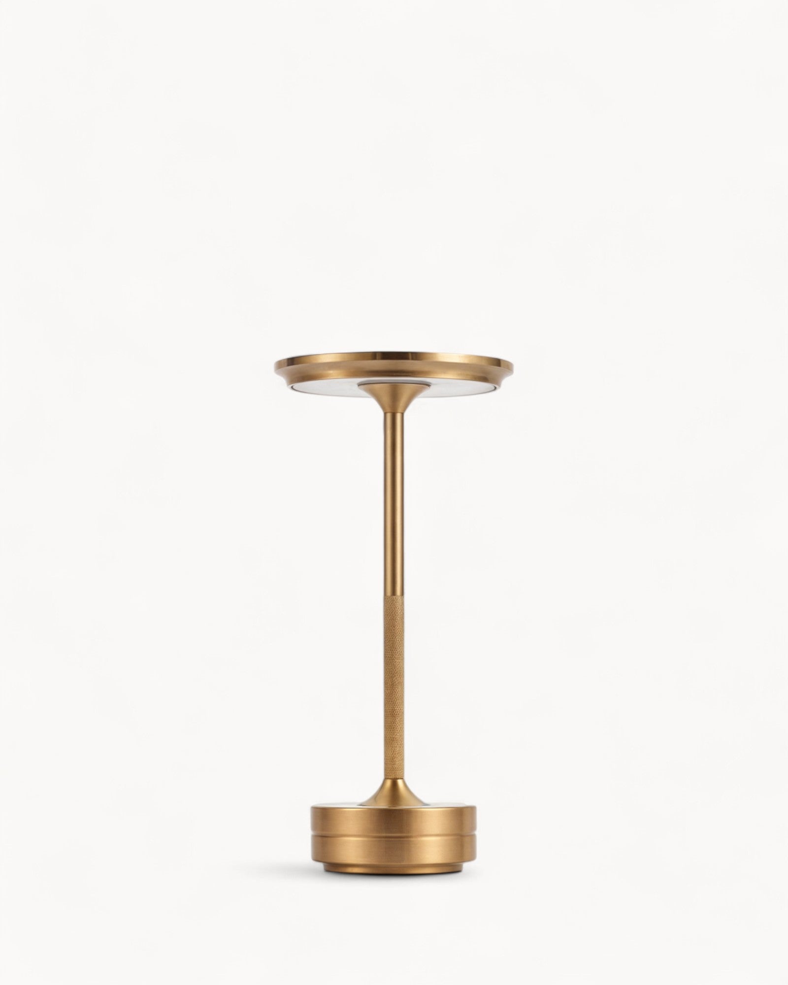 NordicaLight Luxe Drahtlose Tischlampe für Elegante Beleuchtung