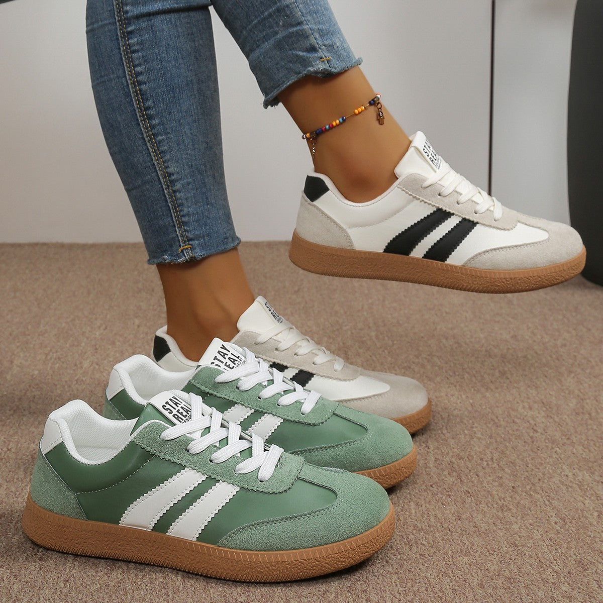 Schicke orthopädische Sneakers mit einzigartigem Design