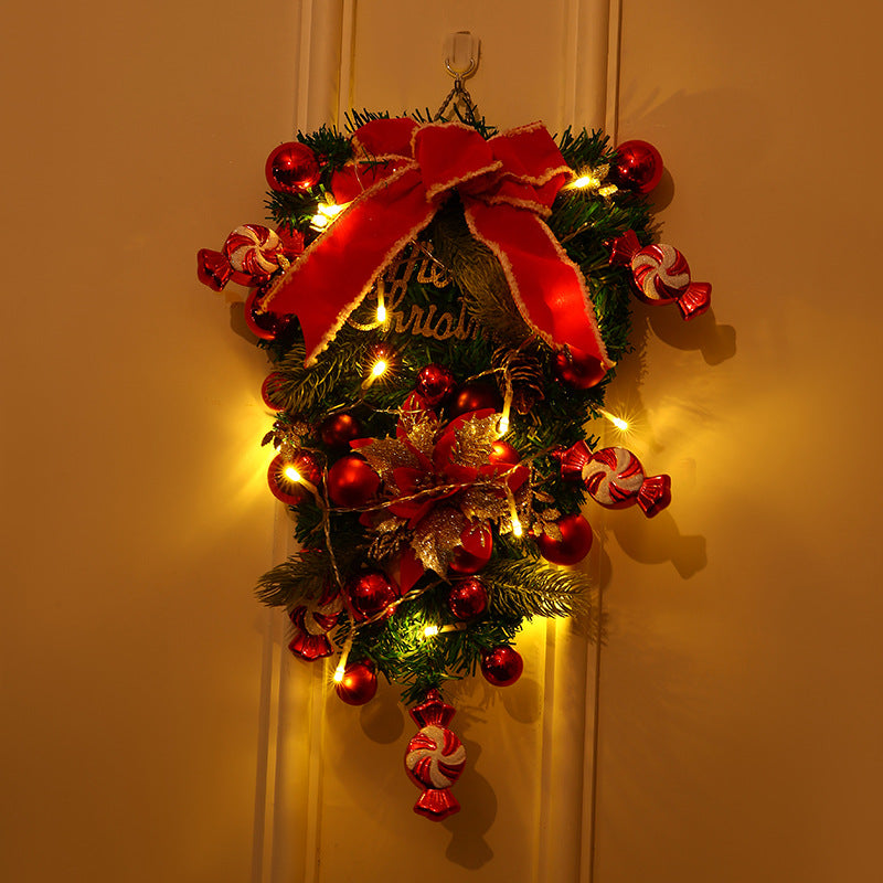 Festlicher Weihnachtskranz – Dekorative Weihnachtsdekoration für Tür und Wand