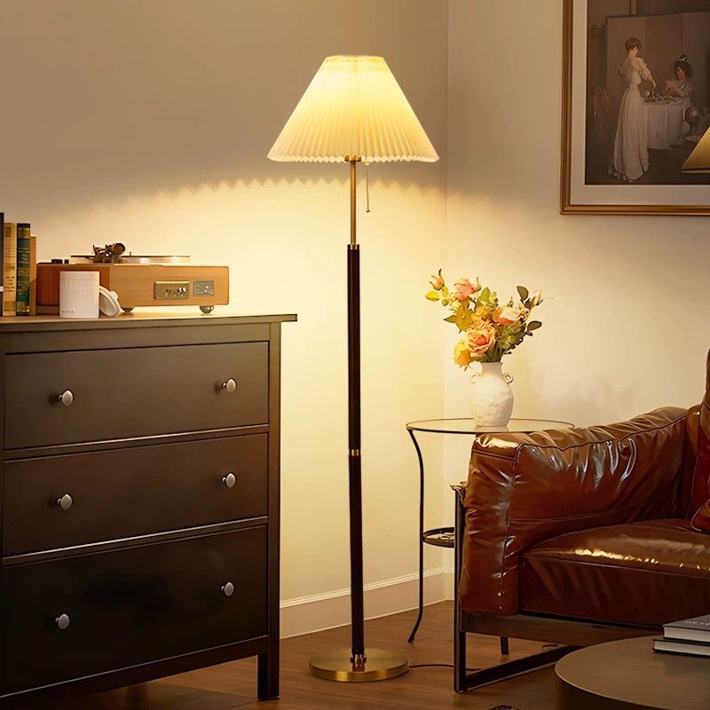 Plissee Stehlampe – Elegante Designlampe mit Faltschirm