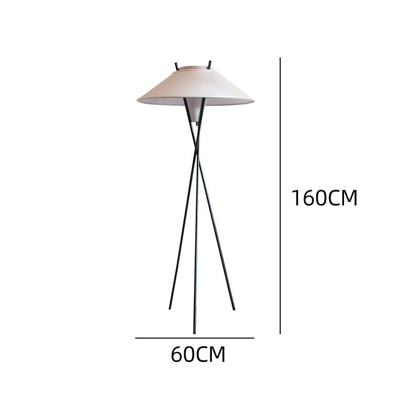 Minimalistische Dreibein Stehlampe – Moderne Designlampe für das Wohnzimmer