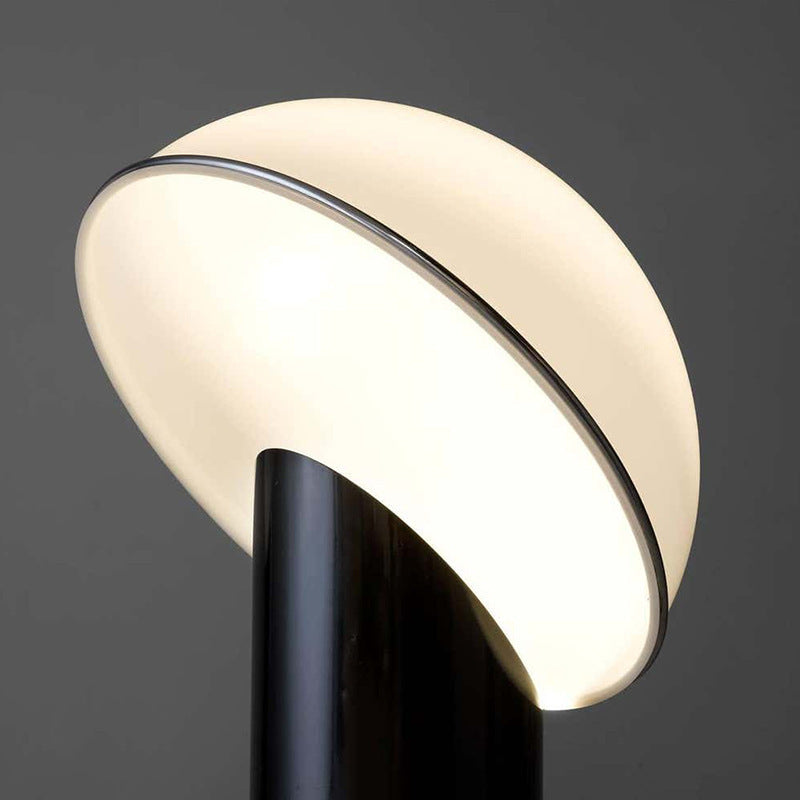 Moderne Halbrunde Stehlampe