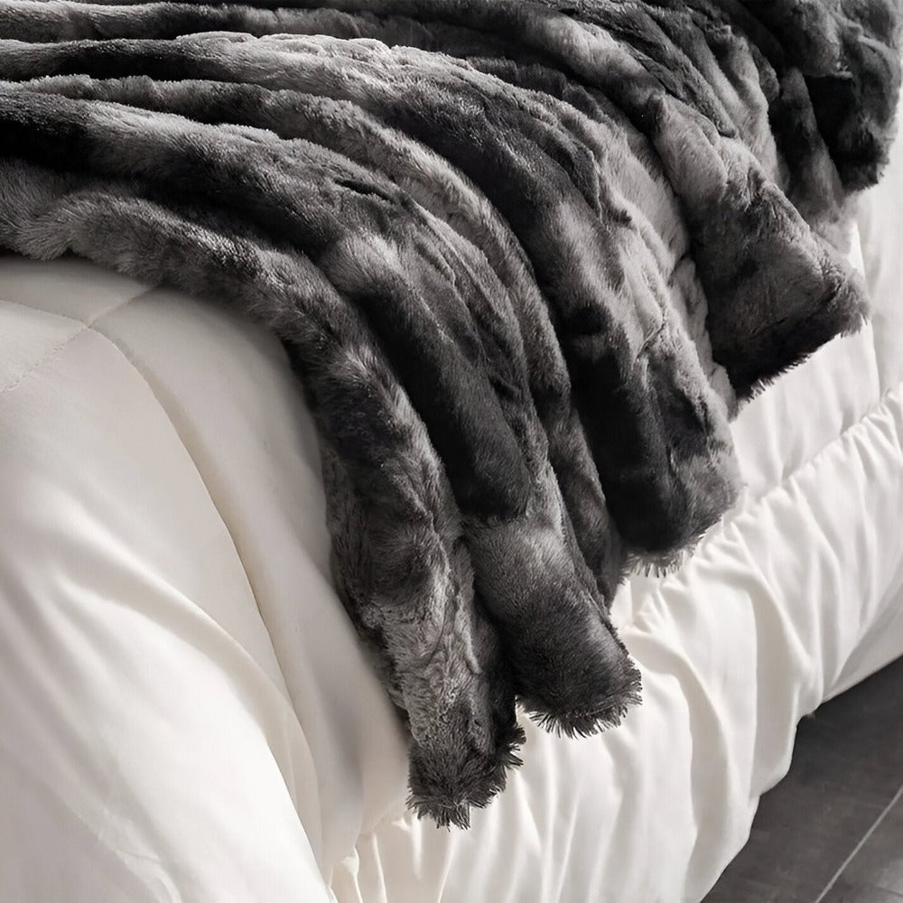 Weiche Velours-Winterdecke – Warmes Koraalfleece-Plaid mit Batikmuster