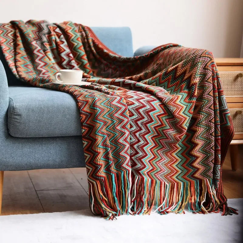Boho Plaid mit Fransen – Weiche Decke mit Geometrischem Muster in Warmen Farben