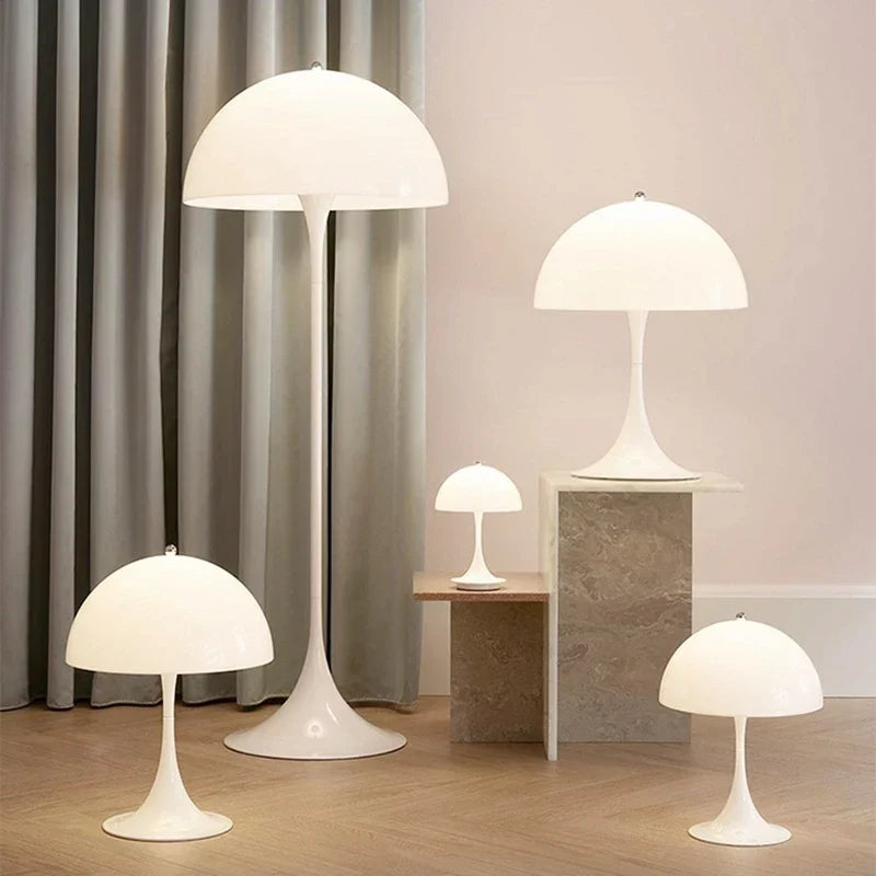 Panthella Tischlampe – Mid-Century Champignon Tischlampe mit Sanfter Lichtverteilung