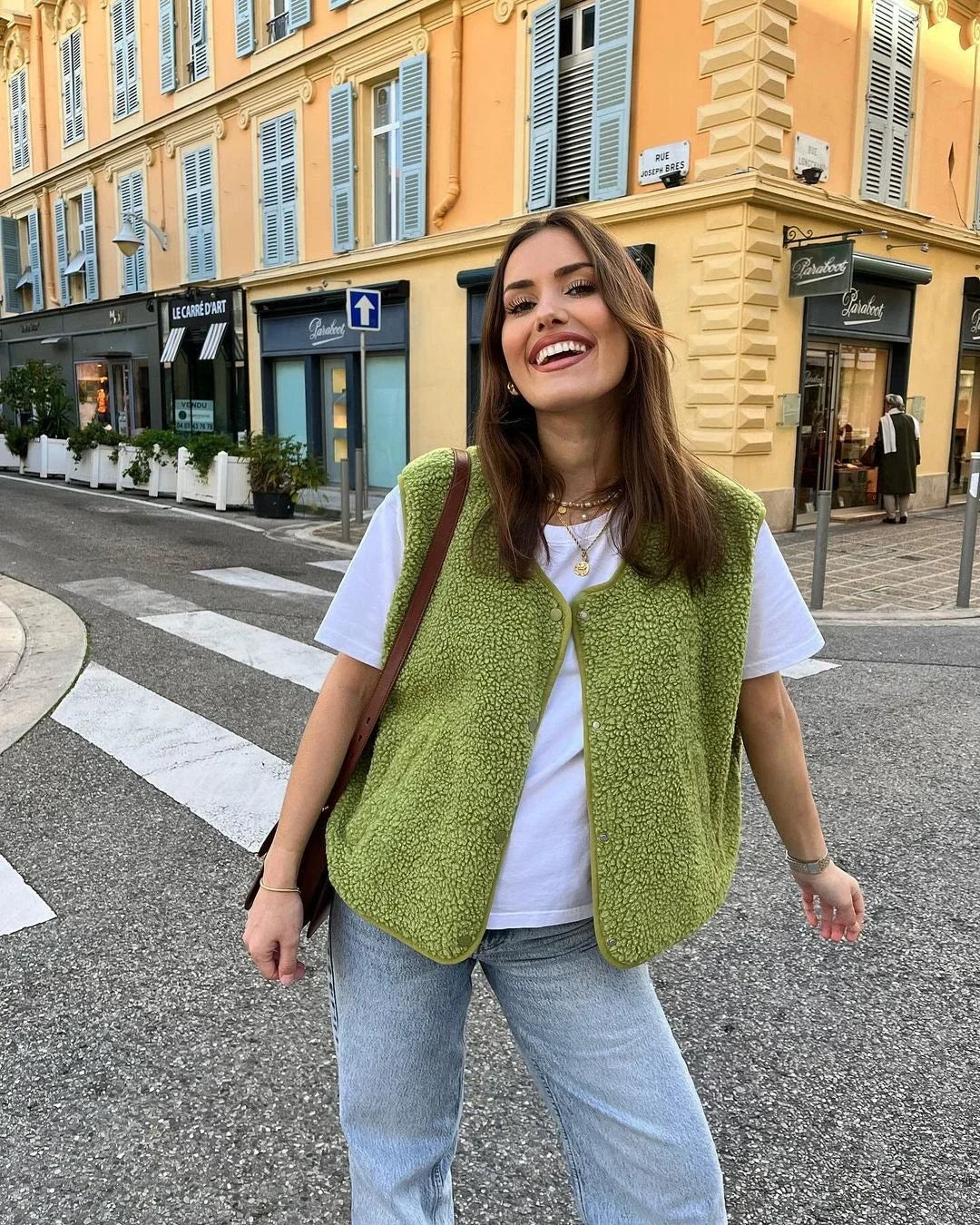 Fioréne | Trendiger Wollbodywarmer für Damen mit Knöpfen