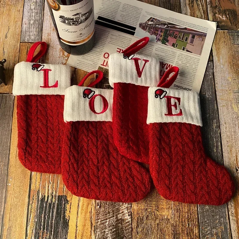 Weihnachtsstrumpf mit Initial – Personalisierter Weihnachtsstrumpf für Weihnachtsdekoration