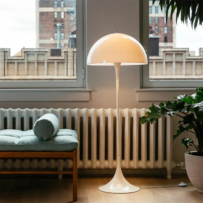 Panthella Tischlampe – Mid-Century Champignon Tischlampe mit Sanfter Lichtverteilung