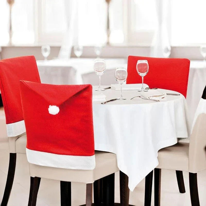 SantaSeat Weihnachts-Stuhlhussen – Set von dekorativen Stuhlhussen mit Weihnachtsmann-Design