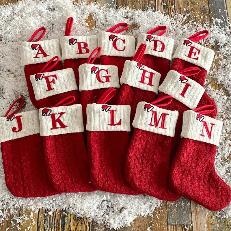 Weihnachtsstrumpf mit Initial – Personalisierter Weihnachtsstrumpf für Weihnachtsdekoration