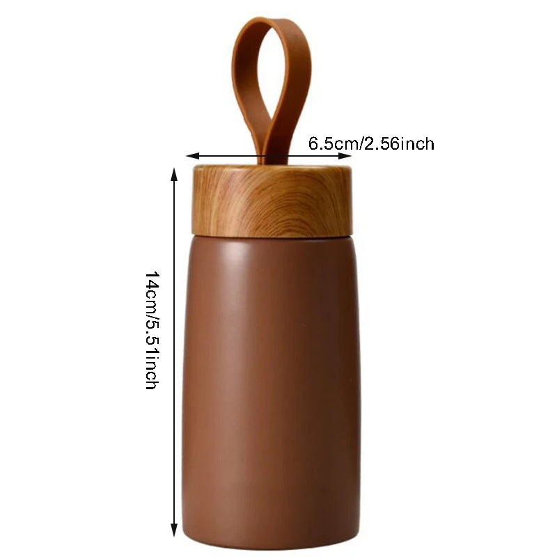 Isolierte Kaffeetasse im skandinavischen Stil 6 Stunden Wärme
