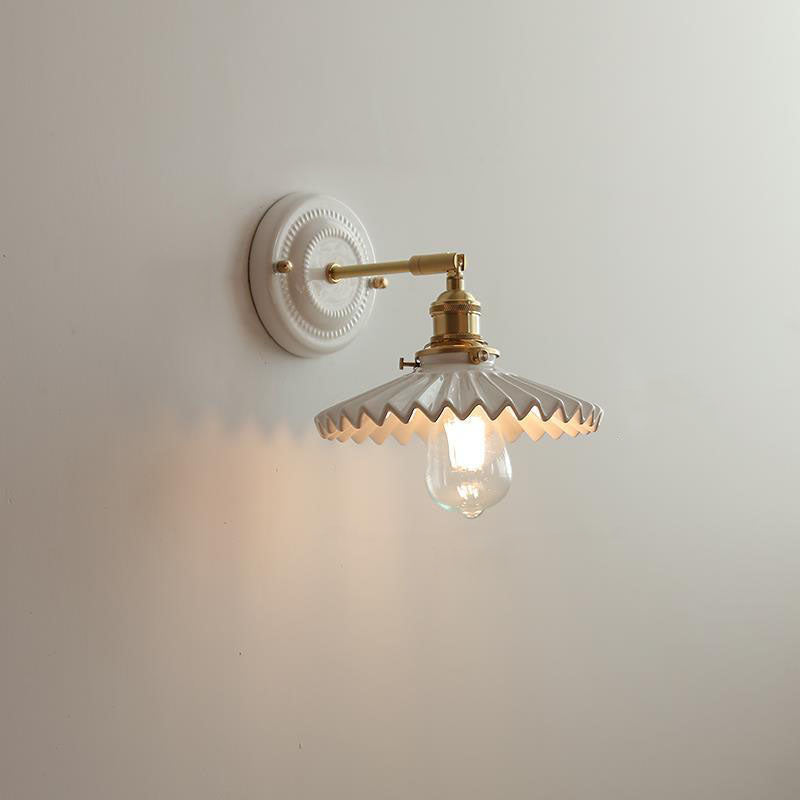 Vintage Japanische Keramik Messing 1-Licht Wandlampe