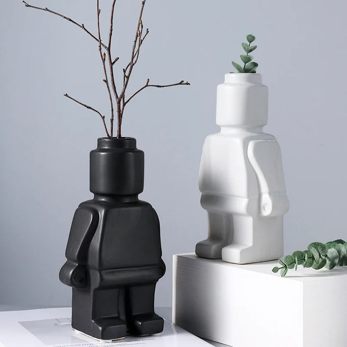 Innovative Roboter-Vase - Einzigartiger Blickfang für die Wohnraumgestaltung